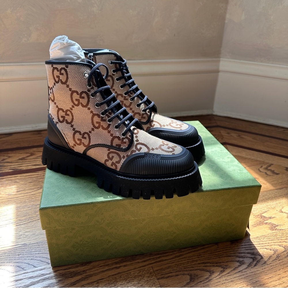 Gucci Maxi GG Canvas Lace Up Boots Size‎ 40.5 New with Box - Picture 3 of 10